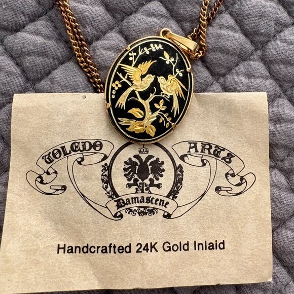 Damascene (Spanish Toledo) Vintage Pendant 24K Gold Inlaid Design w/Chain EUC - Picture 4 of 10